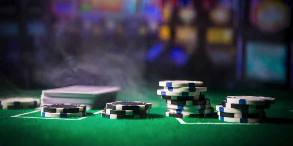 Rolling the Virtual Dice: A Dive into the World of Online Casinos